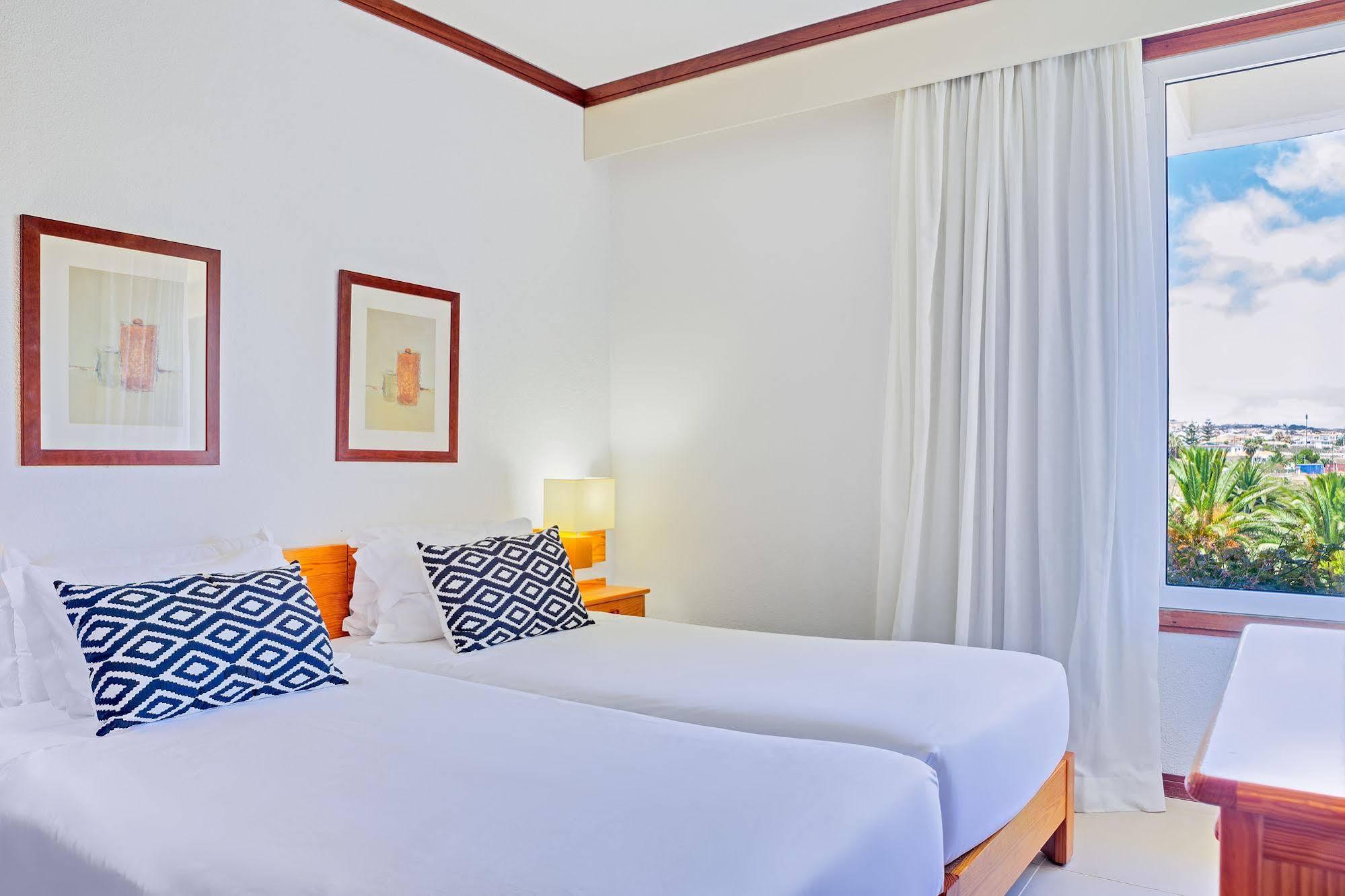 Vila Baleira Suites Letterkenny Dış mekan fotoğraf